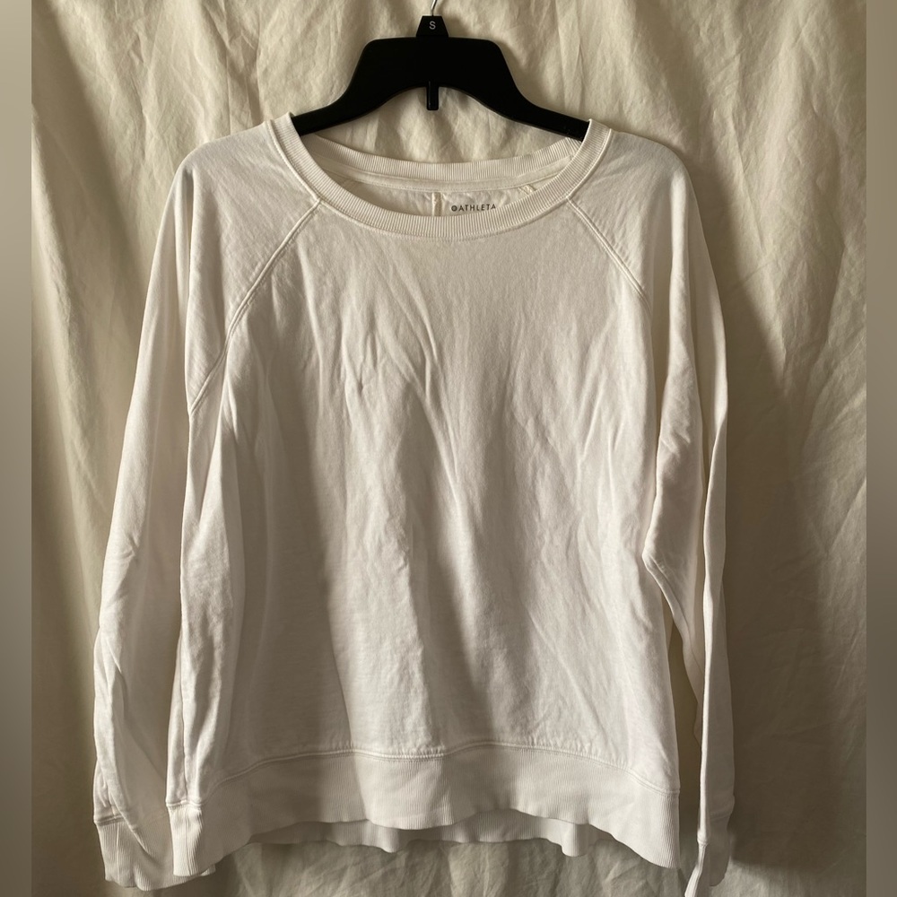 Athleta light weight crew neck sweatshirt. Gently worn. Size L.